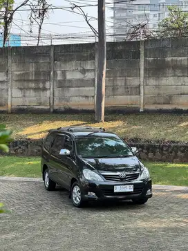 KM 27rb Toyota Kijang Innova 2009 Diesel Manual