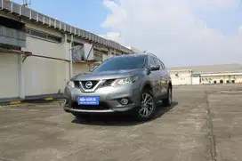 Nissan Xtrail  2.5 Bensin-AT 2016 Hitam