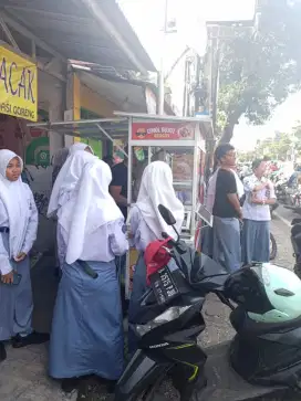 Lowongan kerja crew outlet