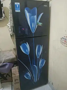 JUAL CEPAT, AC MEREK DAIKIN INVERTER DAN KULKAS MEREK AQUA