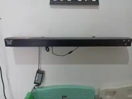 Samsung Soundbar + Sub woofer HW - B550/XD