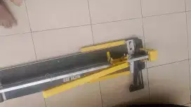 Alat Potong Granit 1m merk SOLID