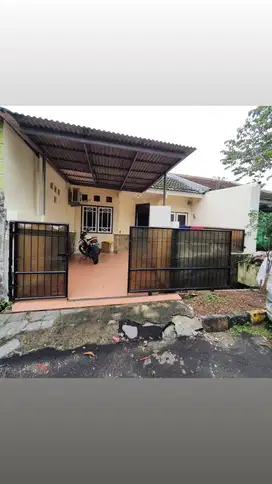 Dijual Cepat Rumah di Limus Pratama Regency Cluster Cendana