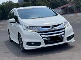 HONDA ODYSSEY 2016 PUTIH DIJUAL CEPAT SIAP PAKAI