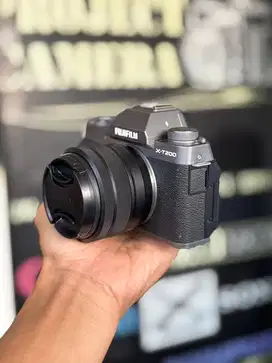 Fujifilm XT200 Kit Box Lengkap Mulus Bonus Banyak