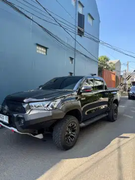 Hilux v at 2020