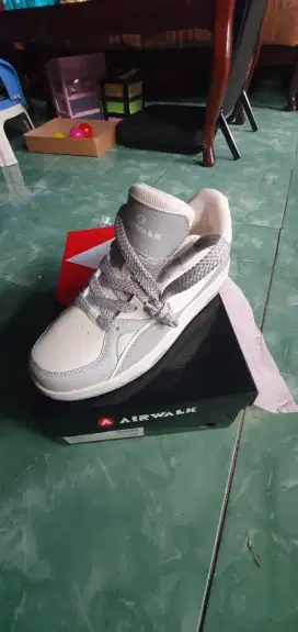 Sepatu Airwalk Original