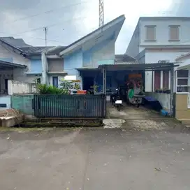 Rumah Hadap Timur 5 Mnt ke Stasiun Depok Siap Huni Dibantu KPR J-36330