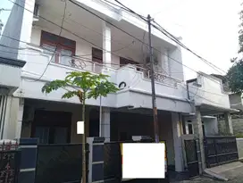 Rumah 5 KT Hadap Timur 10 Mnt ke Stasiun Kranji Siap KPR J-34965