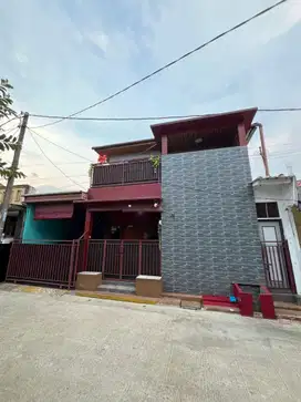 Rumah 2 Lt SHM 13 Mnt ke Living World Kota Wisata Dibantu KPR J-35277
