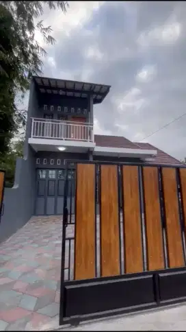Disewakan Rumah 2 lantai, Bangunan baru