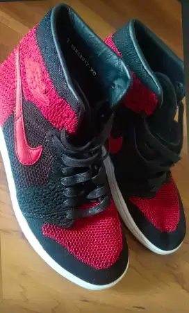Di Jual Cepat Sepatu Nike Air original barang istimewa Size 40
