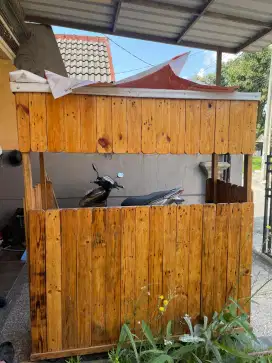 Roda Kayu Pinus Pernis