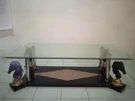 Meja kaca Tamu 4 patung kepala kuda
