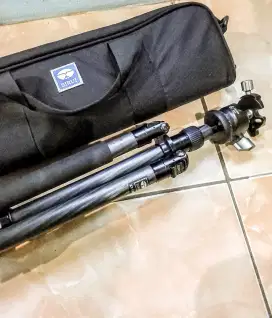 Tripod sirui Carbon Ringan