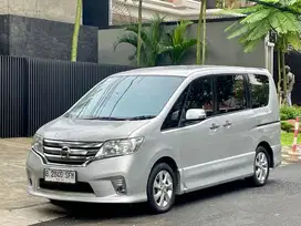 DP 15jt!! NISSAN SERENA HWS 2015 ISTIMEWA!!