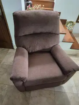 Kursi santai/ kursi malas