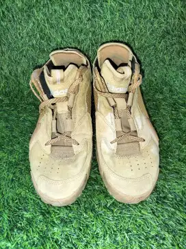 Sepatu Adidas Outdoor size 40 -41