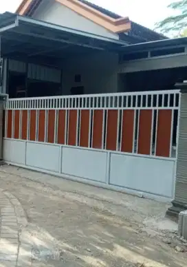 Pagar minimalis
