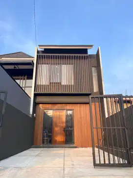 RUMAH 2 LANTAI SUPER MURAH DI KOTA BEKASJ DENGAN KONSEP ALA JEPANG
