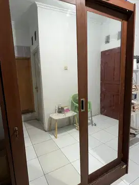 DIJUAL LEMARI BEKAS MURAH MERIAH