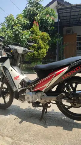 Supra X 125 Karbu 2005 Kumplit