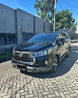 Innova reborn 2.4 v diesel matic model venturer 2021