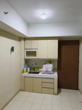 Di jual / di sewa Apartemen Green Park View Tower F lantai 21, 2 Bed