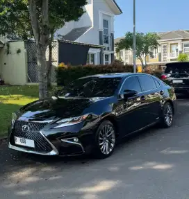 MURAH LEXUS ES300h Sunroof 2015 luxury es300 h es facelift 2014