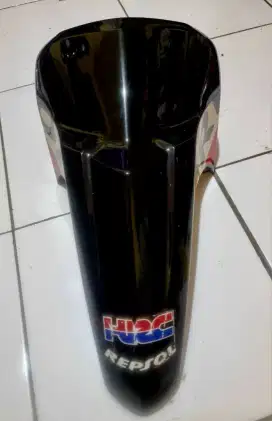 Spakbor depan Honda Blade New Repsol