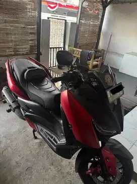 Yamaha X Max ABS