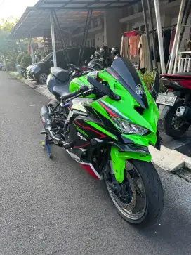 Ninja ZX25R 2022 ABS hijau KRT