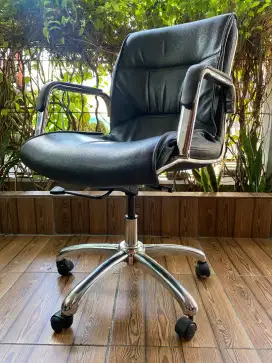 Kursi Kantor Informa G Council Sandaran Rendah Ex Kantor (NEGO) MURAH