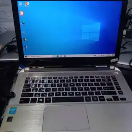 Laptop merk tosiba