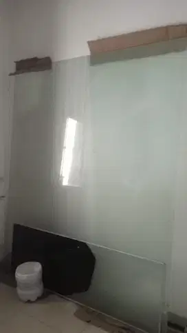 Kaca GRATIS. Pluit jakarta utara