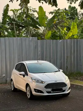 Ford Fiesta 1.5S metik th 2013