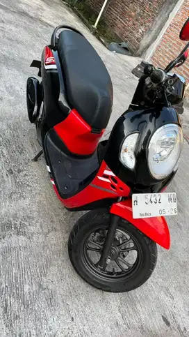 SCOOPY STYLISH 2023