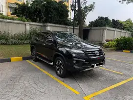 Toyota Fortuner 2.4 VRZ TRD 2018