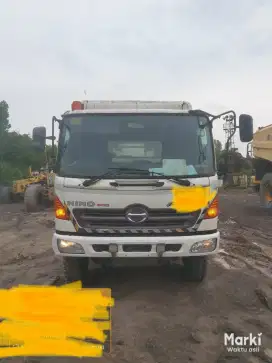 Main Houl Hino 235