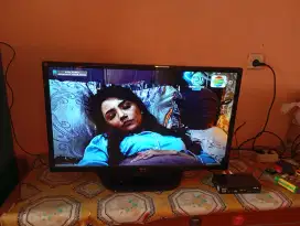 Jual tv led  32 in. Merk LG. Msh analog. No minus.