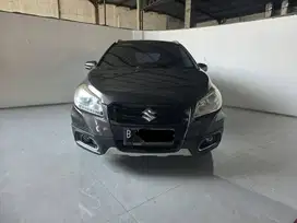 Suzuki SX4 Scross AT ( Matic ) 2016 Abu Tua Km 86rban Jual apa adanya