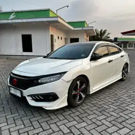 HONDA CIVIC ES TURBO 1.5 2016 LOW KM NOPOL AG