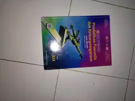 Buku pendidikan Pancasila dan kewarganegaraan untuk SMA kelas XII