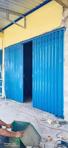 pintu harmonika