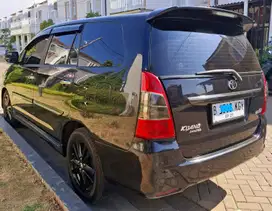 Toyota Kijang Innova 2011 Bensin