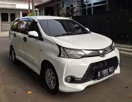 TOYOTA GRAND AVANZA VELOZ 1.3 MATIC 2015