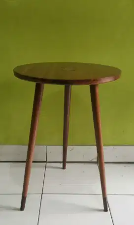 Meja vintage jati tua
