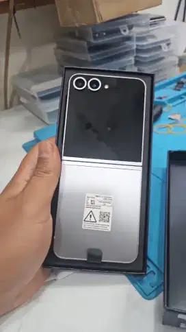 SAMSUNG Z FLIP 6 512GB FULLSET SUPER MULUS SEIN INDONESIA