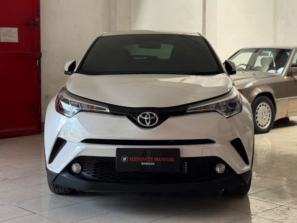Toyota CHR CH-R 2020