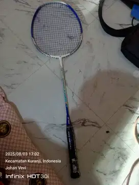 Raket badminton Yonex nanoray d28